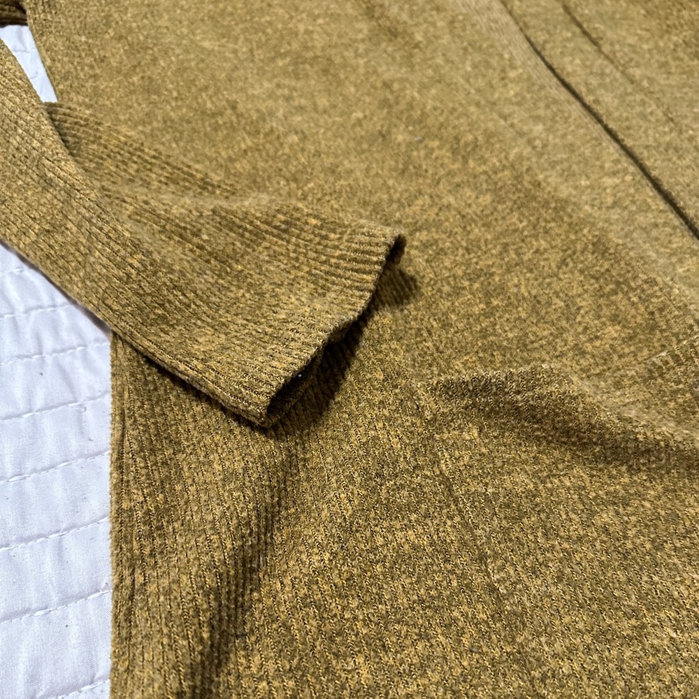 Cardigan - Picture 2 of 3